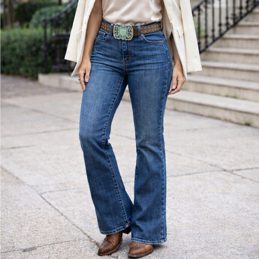 J.Crew Bootcut Women’s Jeans Blue Denim Size 31R Classic Cowgirl Modern